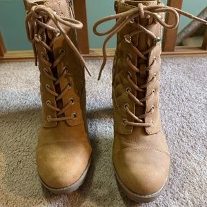 High heel boots